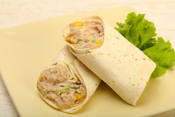 Tuna bread roll