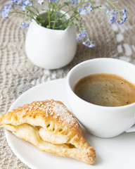Crispy patties of puff pastry with apples