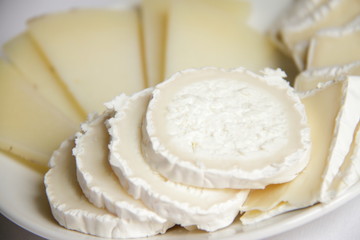 Cheese platter. Brie, figs.