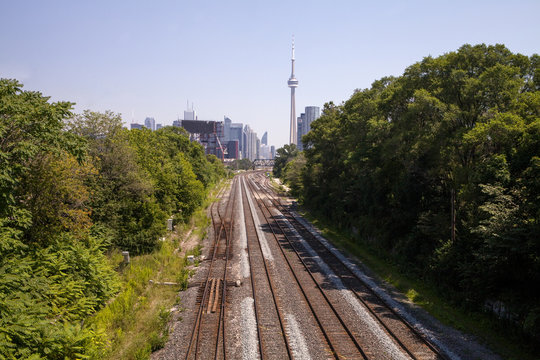 The train tracks leading into downtown Toronto