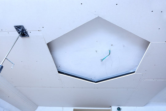 Remont mieszkania, sufitu, montarz płyt gipsowych.