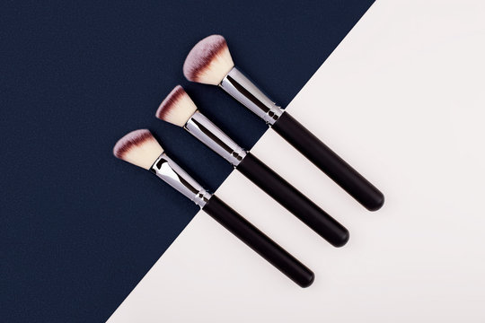 makeup brushes 