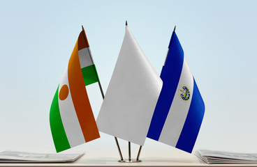 Flags of Niger and El Salvador with a white flag in the middle