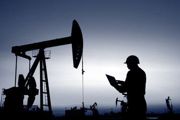 oil field, the oil workers are working