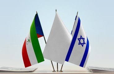 Flags of Equatorial Guinea and Israel with a white flag in the middle
