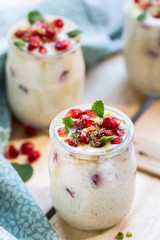 Riz au Lait  Végétarien à la Grenade, Pistache et Lait d'Amandes