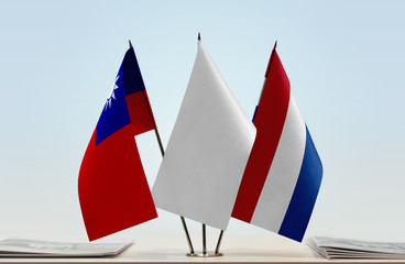 Flags of Taiwan and Netherlands with a white flag in the middle