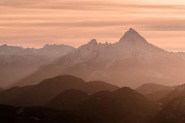 Sonnenuntergang über den Bergen © kentauros