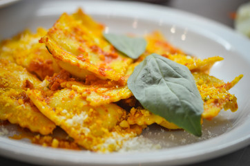 fresh italian tortellini 