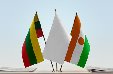 Flags of Lithuania and Niger with a white flag in the middle