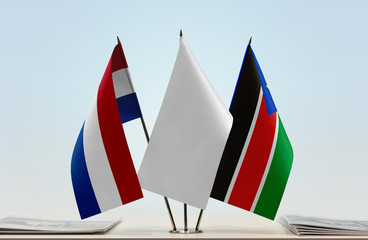 Flags of Netherlands and South Sudan with a white flag in the middle