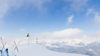 A dangerous break in the mountains