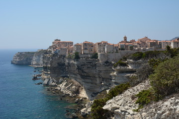 Fototapeta na wymiar Bonifacio, vue sur la citadelle.