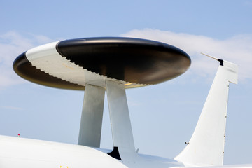 Radar plane dome