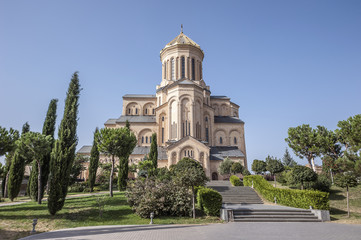 Fototapeta na wymiar Georgia, Tbilisi. The main cathedral of the Georgian Orthodox Church Temple Tsmind Sameba (Holy Trinity).