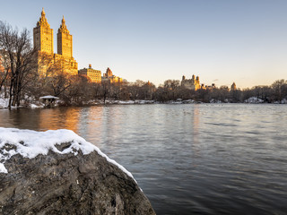 Fototapeta premium At the lake in winter after snow