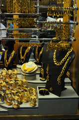 gold store / Arabic style gold is displayed in show-window, Aqaba, Jordan