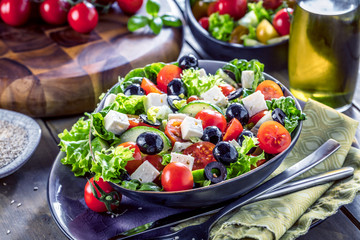 Bunter frischer salat( griechischer art )