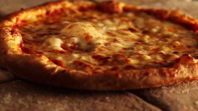 Close up, Pizza cheese bubbles