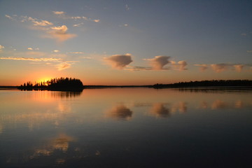 Obraz premium Astotin Lake Sunset