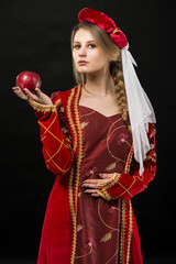 Dama z jabłkiem portret średniowiecze