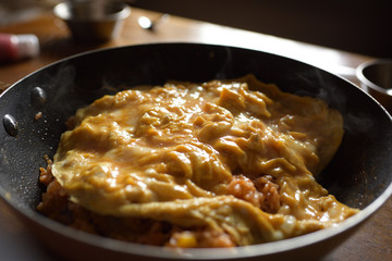 日本の手作りのオムライス