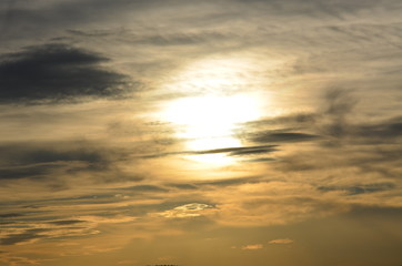 Obraz premium Sonne hinter Wolken
