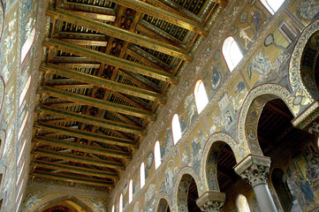 Monréale (Sicile) plafond polychrome de la cathédrale de Monréale