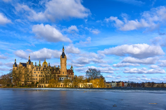 Schweriner Schloss im Winter