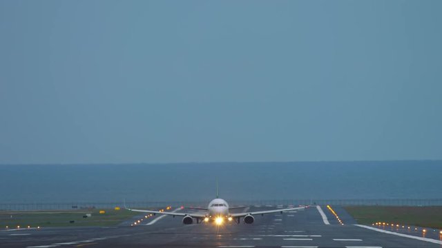 Airplane accelerate before departure