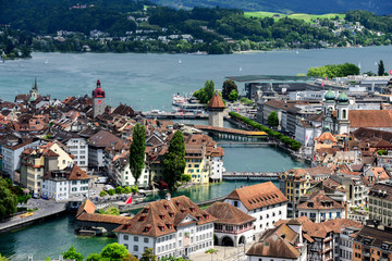 Fototapeta na wymiar Blick auf Luzern in der Schweiz