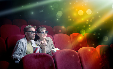 Naklejka premium Couple watching something miraculous