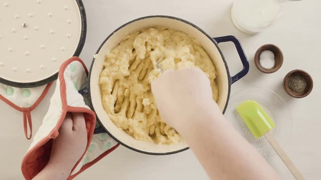 Step by step. Preparing classic mashed potatoes for Thanksgiving dinner