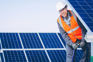 solar power station worker