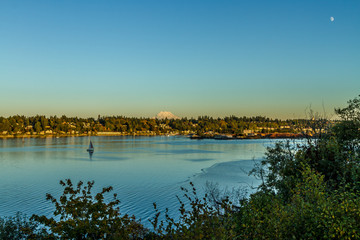 Naklejka na ściany i meble Olympia waterfront at sunset with Mt. Rainier in the background