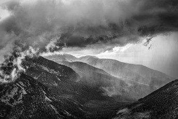 rain in mountains © bodzio81