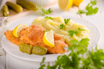 Fresh weiner schitzel original, mashed potatoes