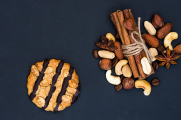 Cookies with chocolate, spices and nuts.