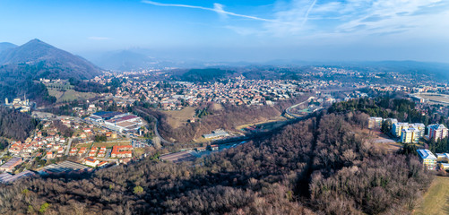 Obraz premium Panoramic aerial view of Varese, Italy