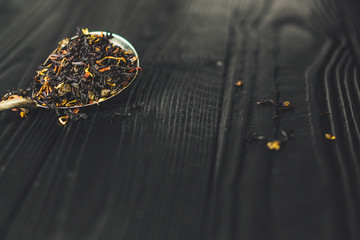 tea - mix of deciduous tea with fruit and flowers (black and green)