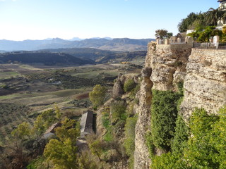 Blick über die weite Landschaft von einem Berg aus