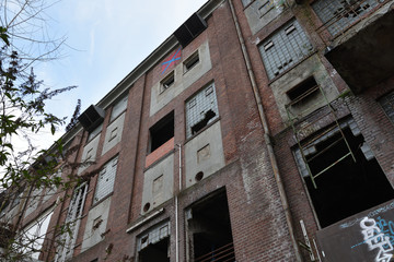 eine alte fabrik in düsseldorf