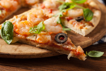 Pizza with shrimps.