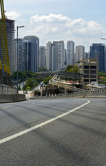 Lanes on the Estaiada Bridge without cars