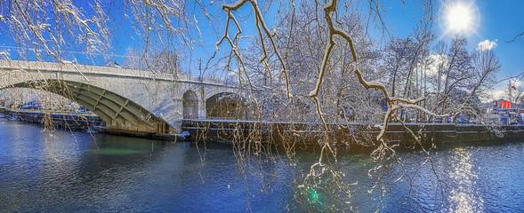 SOCHI, RUSSIA - JANUARY 26, 2016: Winter morning on the Sochi River.