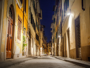 Fototapeta na wymiar Street of Florence at night
