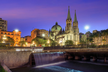 Fototapeta na wymiar Se Cathedral in downtown Sao Paulo Brazil