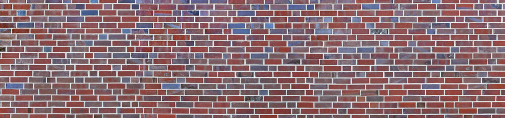 Schöne Klinkerfassade im Panoramaformat