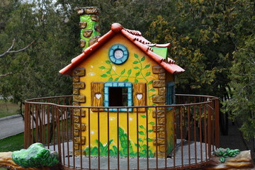 wood home building park
