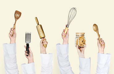 Hand holding variation of object